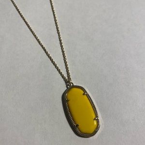 Elle Earring on Kendra chain KS